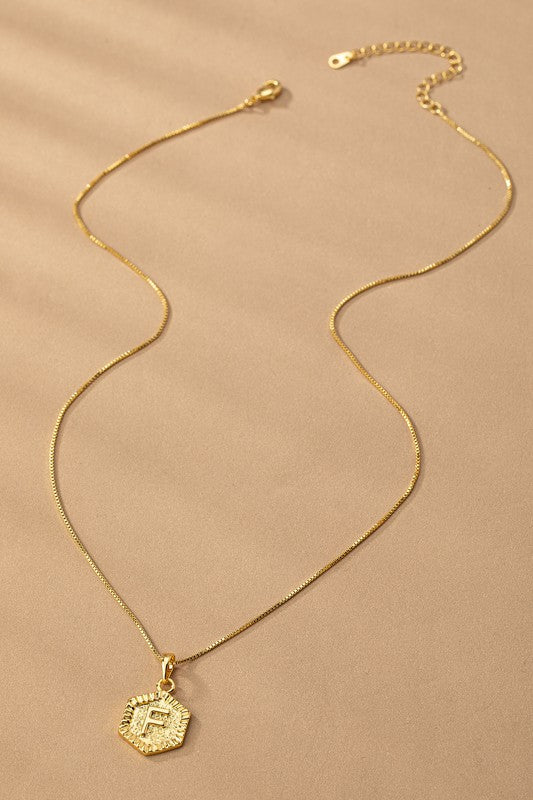 INTIAL GOLD NECKLACE