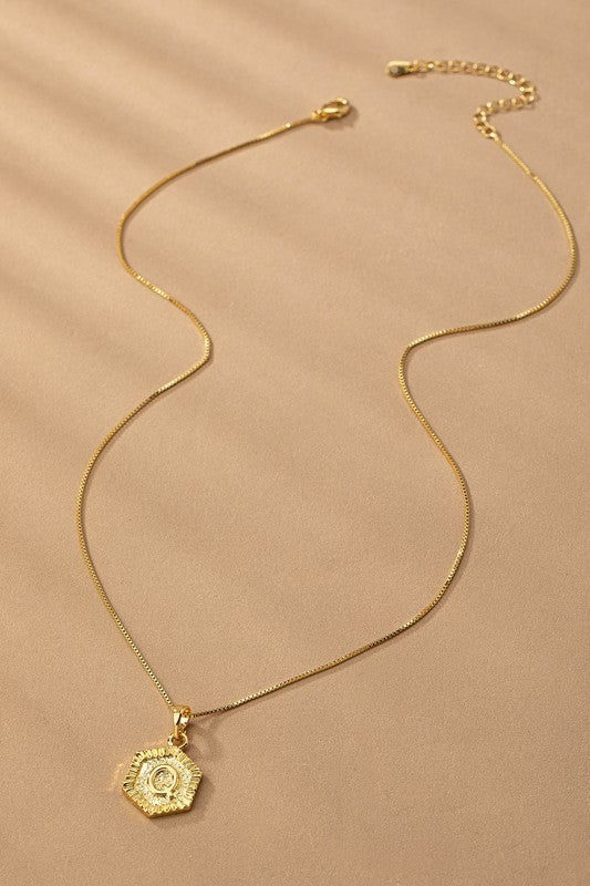 INTIAL GOLD NECKLACE